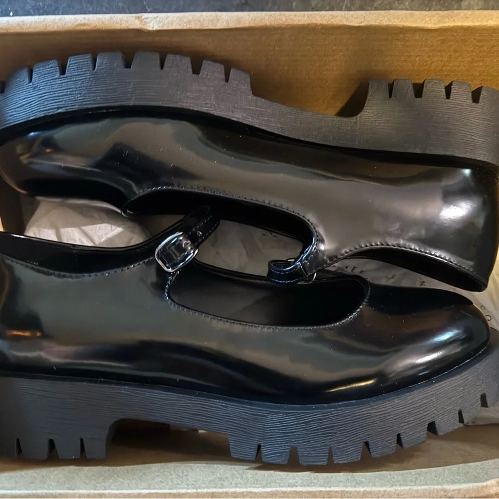 New Journee Collection Women's Kamie Lug Sole Mary Jane Flats size 10